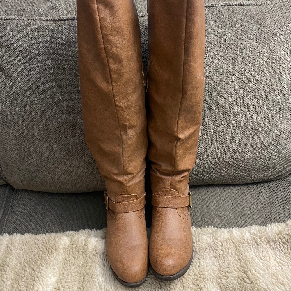 Over the knee fleece lined brown boots with inside pockets